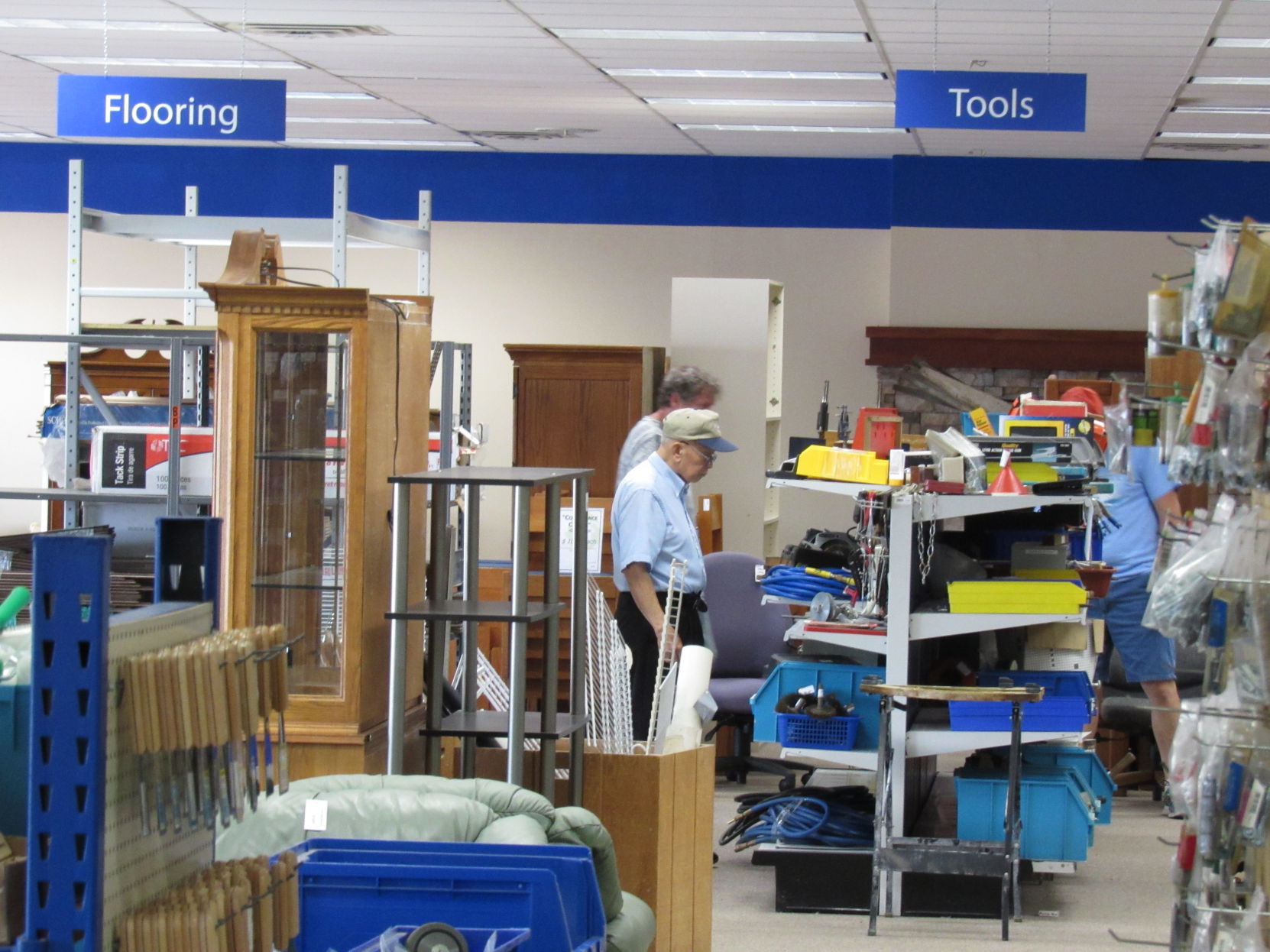 ReStore West expands